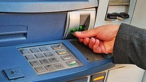 Bancomatele vor fi eliminate. De când se va produce schimbarea și cum se vor retrage banii