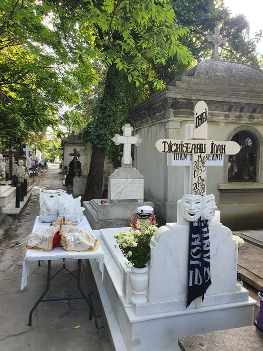 Se împlinesc trei luni de la trecerea în neființă a lui Ion Dichiseanu! Familia și apropiații s-au adunat la mormântul celebrului actor