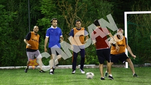 Dinu Gheorghe Jr. e nebun dupa fotbal! Ia uite ce s-a incins la o miuta!