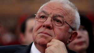 Fiul lui Alexandru Arșinel, primele declarații după ce și-a internat tatăl într-un cămin de bătrâni: ”Lumea este rea”