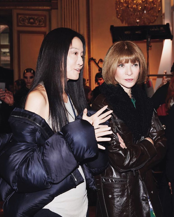 Imagini de senzație! Creatoarea de modă Vera Wang arată la 70 de ani, mai bine ca o adolescentă de 20. FOTO