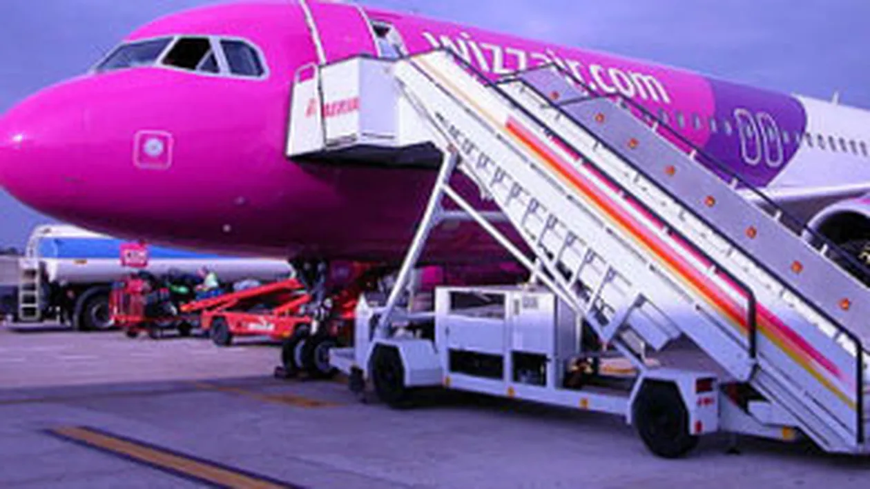 Pasagerii unei curse Madrid-Timisoara, blocati pe aeroportul din Budapesta