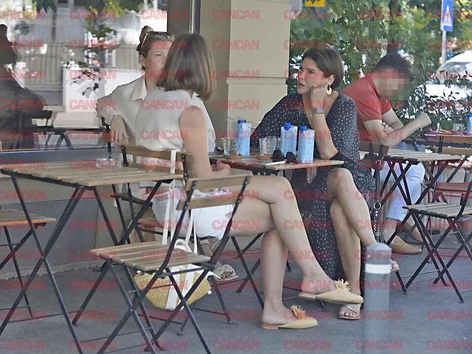 Monica Bîrlădeanu a ieșit la o cafea cu prietenele