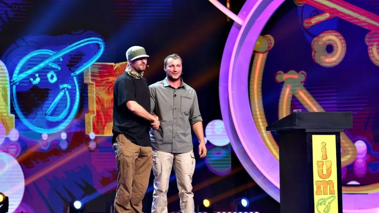 Marian Godină l-a luat la mișto pe Cheloo, pe scena de la iUmor: ”Niciunul dintre noi nu-i azi în uniforma pe care o merită”