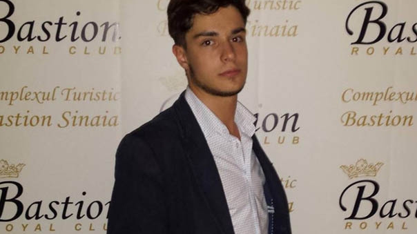 Alex Hogea, victimă în Colectiv, ar fi împlinit 21 de ani! Mesajul sfâşietor al tatălui său: „Mami a făcut tortul care îţi place...”
