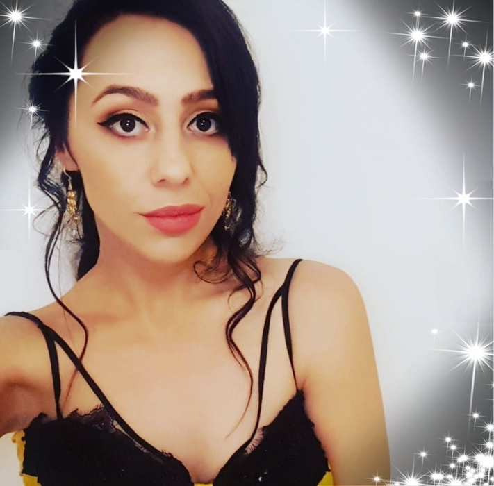 Daniela Sofronie, bătută până la sânge. Campioana mondială la gimnastică a fost victima furiei antrenorilor ei. “Cu bățul, cu umerașul, cu ce prindeau!”