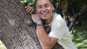 Fostul câştigător de la „Ferma vedetelor“ e… „băiat rău“. Şi-a tatuat şi ultimul centimetru de piele de pe mâini!