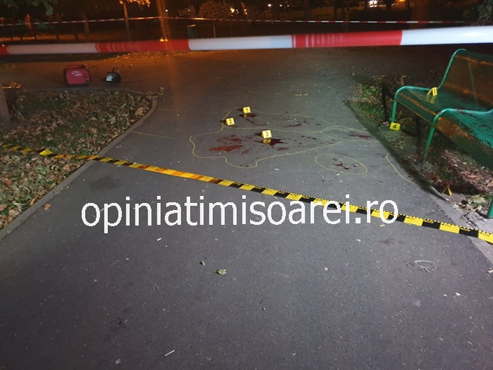 Scene sângeroase lângă Catedrala din Timișoara! O femeie de 21 de ani, înjunghiată mortal de fostul iubit