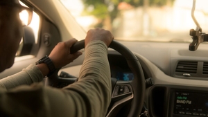 O companie de ridesharing dispare din România. Ce se întâmplă cu Bolt și Uber de la 1 septembrie 2022