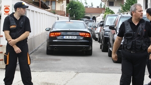 Ce nu s-a vazut la inmormantarea Everdichiei Becali: mama lui Gigi a cedat pe drum, bodyguardul lui Giovani si-a iesit din minti!