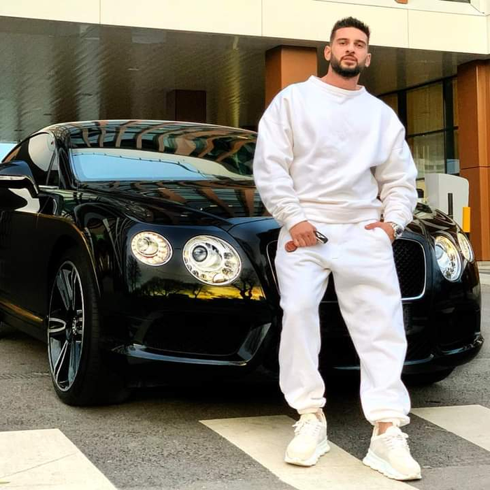 Dorian Popa: ,,Nu mă împrumut, ferească Dumnezeu” / (Foto: Instagram)