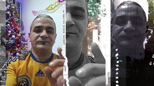 Cel mai sângeros criminal român a ieșit la colindat. A ales un cântecel pentru copii!