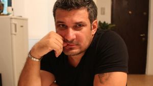 Adi de la Vâlcea, şocat de felul în care arăta Denisa în sicriu. "Nu aş fi crezut..."