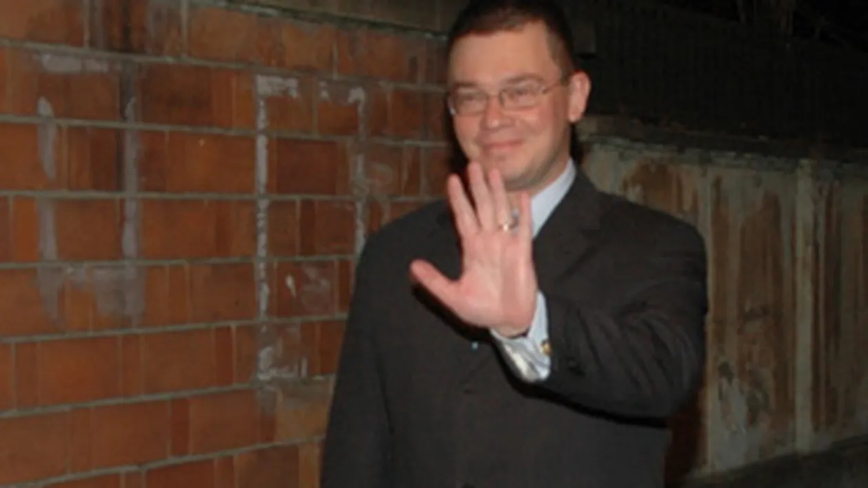 Premierul Mihai Razvan Ungureanu e fan Steve Jobs!