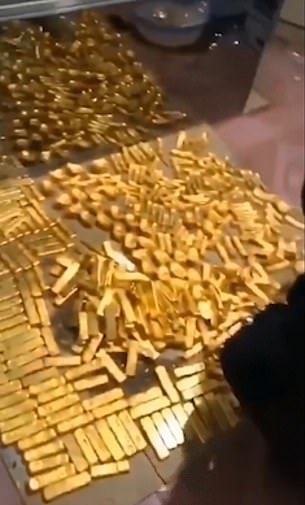 Aproape 14 tone de aur s-au găsit în casa unui politician din China și 30 de miliarde de lire sterline în contul său bancar. Bărbatul este cercetat pentru luare de mită