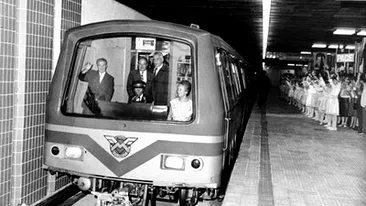 Metroul bucurestean a implinit 33 de ani! Vezi imagini inedite de la inceputurile trenului galben fara cai!