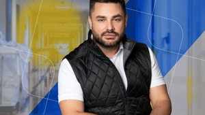 Valentin Burada a trăit luni întregi în teroare.  ”Patronașul” a ajuns la spital după o reglare de conturi cu un interlop: ”Îți dau foc la casă!”