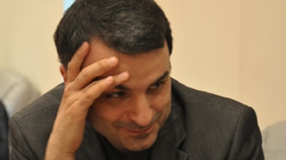 Lucian Mindruta cauta lider de sindicat! Vrea sa nationalizeze Facebook-ul!