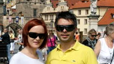 În sfârşit! Ioana Maria Moldovan a fost cerută în căsătorie, după opt ani de relaţie: Am decis să mergem pe acelaşi drum
