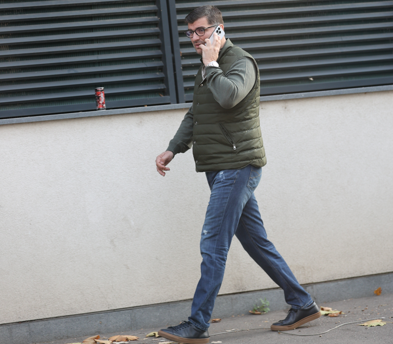 Toni Iuruc pare că nu și-a revenit după divorț (SURSA FOTO: CANCAN.RO)