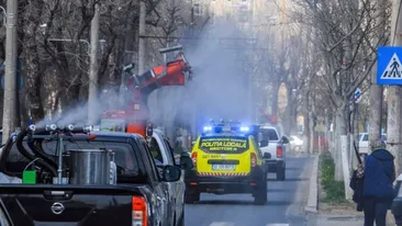 Primăria Sectorului 4 continuă și în weekend campania de dezinfecție a scărilor și aleilor de bloc, a locurilor de joacă și a spațiilor verzi