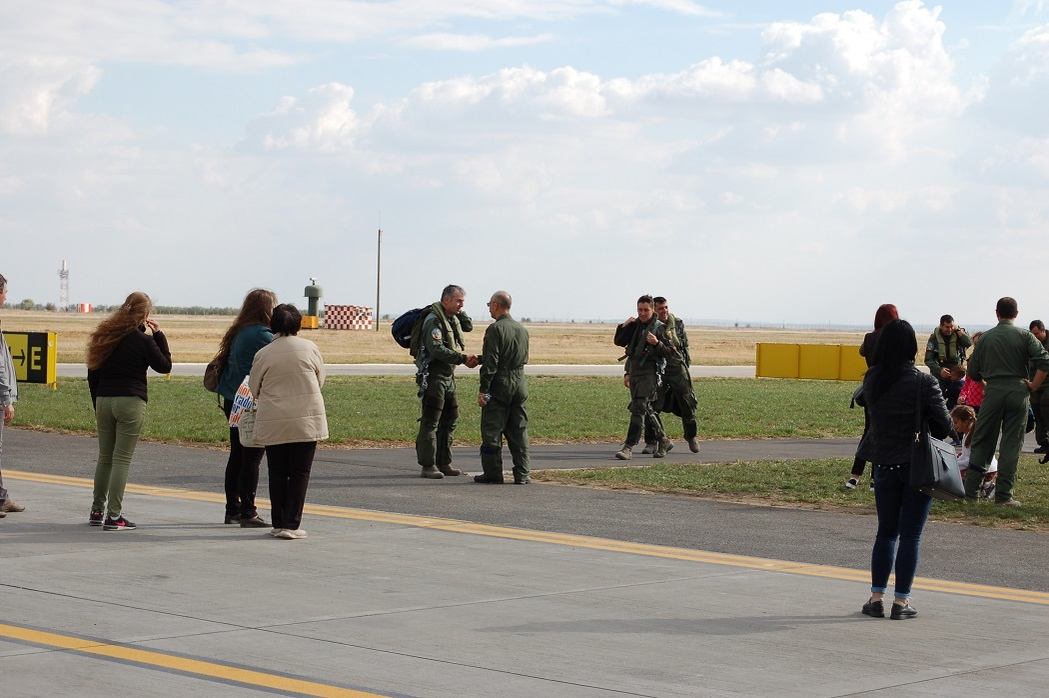 Piloţii de F-16, la Ziua Porţilor Deschise
