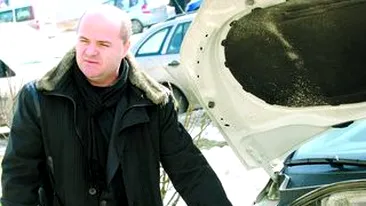 I-au vandut apa in loc de benzina