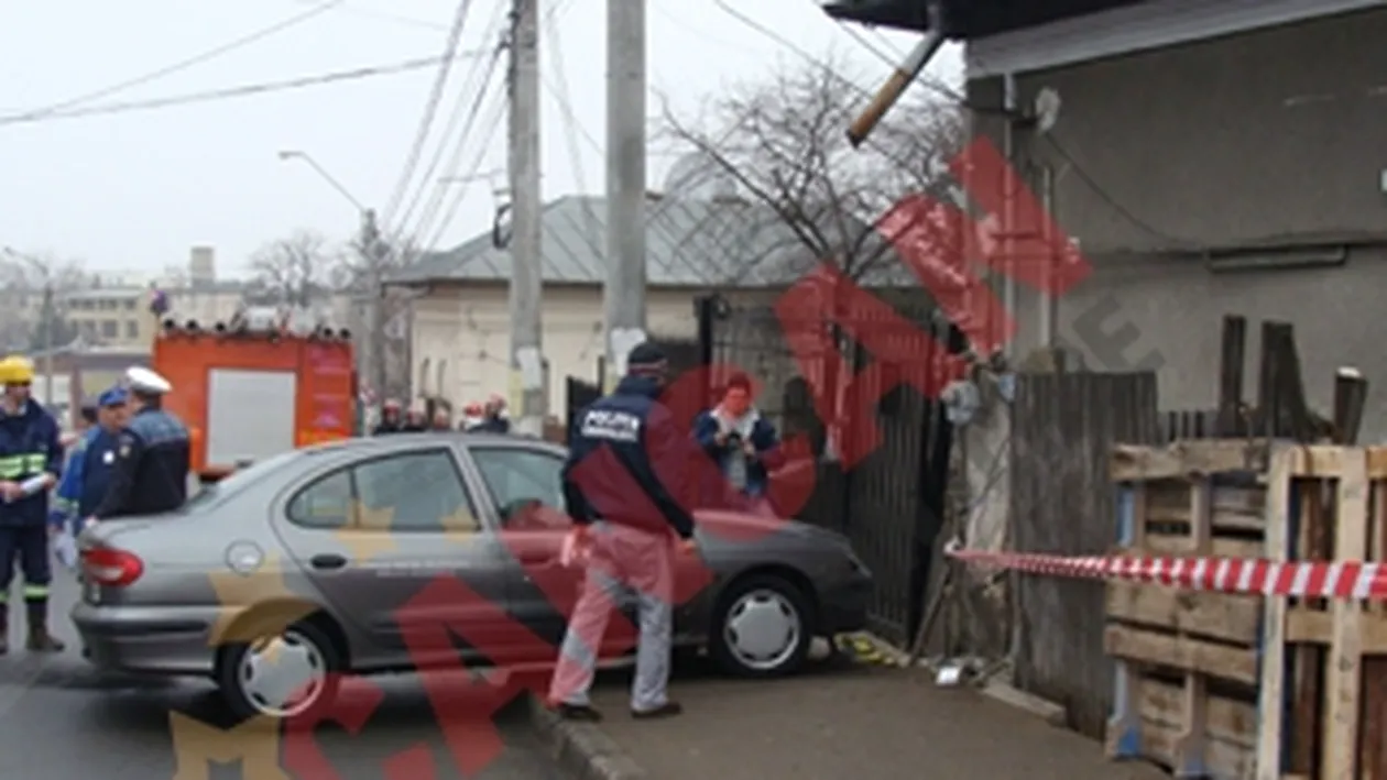 Casa-popic, lovita din nou