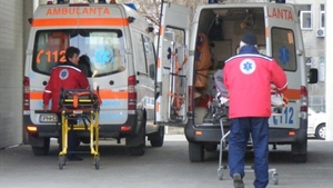 Un militar român și-a bătut iubita cu un ciocan după ce i-a spus că vrea să se despartă de el