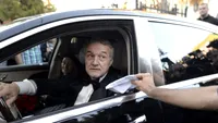 Polițiștii au deschis dosar penal după ce un bărbat a făcut scandal în fața casei lui Gigi Becali