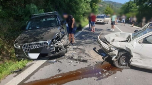 Accident grav pe Valea Oltului. Cinci persoane rănite, printre care și o femeie gravidă în 7 luni