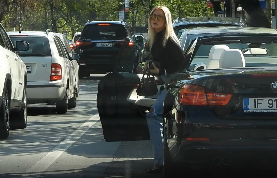 Iuliana Pepene a parcat în dreptul cafenelei (Foto: CANCAN.RO)