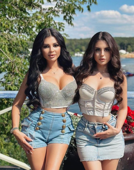 Povestea incredibilă a femeii care la 37 de ani arată ca o adolescentă. Ekaterina a fugit de acasă când avea doar 16 ani, iar la 18 a devenit pentru prima oară mamă