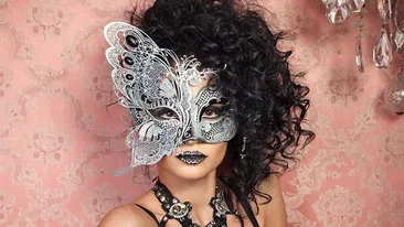 VIDEO O solista celebra a aparut fara chiloti, in videoclip! Imaginile care-ti taie rasuflarea! Vezi cat de sexy este