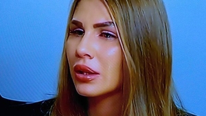 Soţia lui Gabi Enache, în lacrimi la TV. Ce i-a transmis soţului care a înşelat-o!