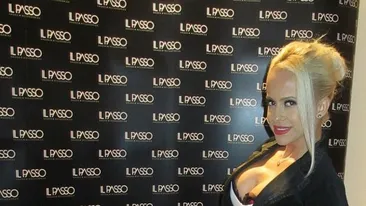 Desi are doar 32 de ani, Anda Adam a fost inregistrata in spital ca pensionara cand si-a schimbat silicoanele!