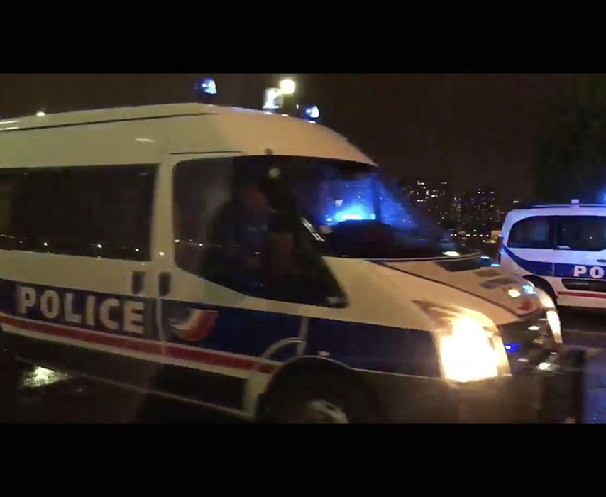 Explozie în Paris! Turnul Eiffel a fost evacuat