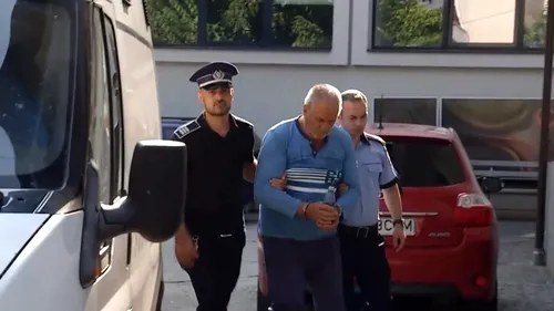 Gheorghe Dincă, întâmpinat cu huiduieli la IML, unde a fost dus după ce a acuzat că a fost bătut