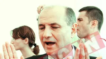 Le-au furat contabila