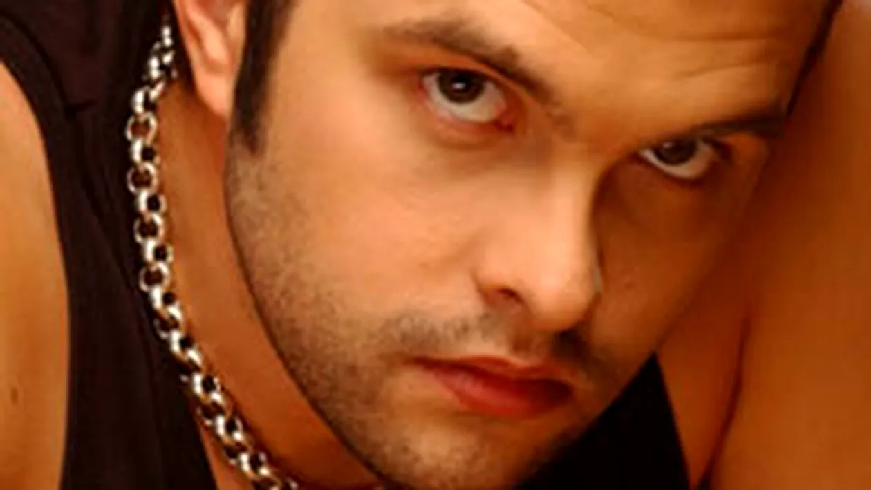 Petrecere surpriza pentru cei 10.000 de fani Vibe FM, de pe Facebook