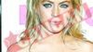 Lindsay Lohan are o mama vitrega cu doi ani mai mare