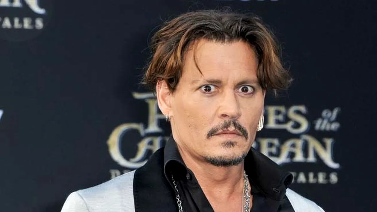 JOHNNY DEPP nici nu avea habar că managerii săi îi folosesc numele pentru a obţine împrumuturi de 40 de milioane de dolari!