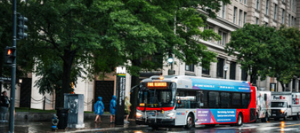 Italia a testat primul autobuz care se conduce singur. Ce s-a întâmplat după 1.280 de kilometri prin oraș