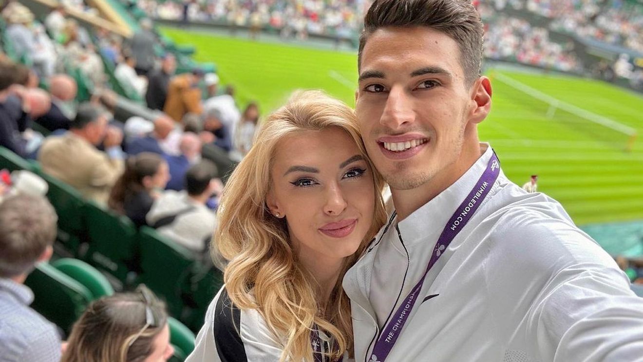 Dovada că Andreea Bălan și Victor Cornea își duc relația la un alt nivel. Decizia luată de artistă cu doar câteva zile înainte ca fiicele sale să revină în băncile școlii