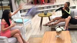 Scandal la “Puterea Dragostei”. Manuela și Roxana, la un pas de bătaie după ce s-au jignit reciproc. “Fată, tu...” De unde a pornit totul