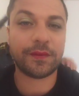 Augustin Viziru, pupat de faţă cu prietenele de Doiniţa Oancea: ”Tu eşti frumos!”