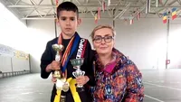 Povestea sfâşietoare a campionului de 9 ani! Mama l-a părăsit, fratele a murit, tatăl e bolnav şi sora surdo-mută