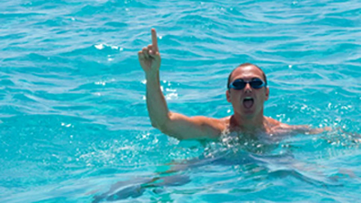 Un barbat s-a inecat in raul Olt dupa ce a facut pariu ca il va trece inot!