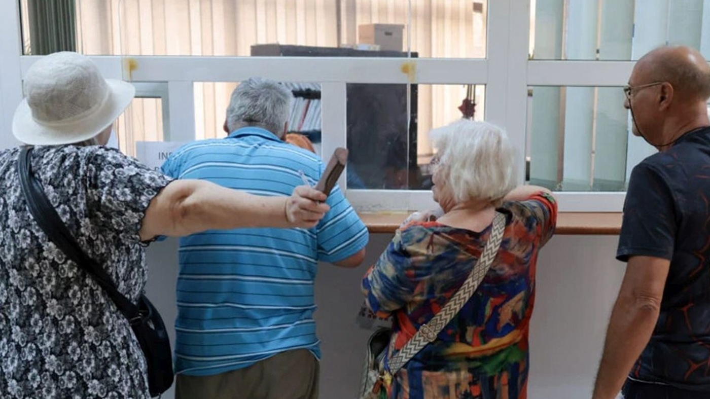 Categoria de pensionari români care primesc a 13-a pensie, în luna decembrie 2025. Cine se încadrează