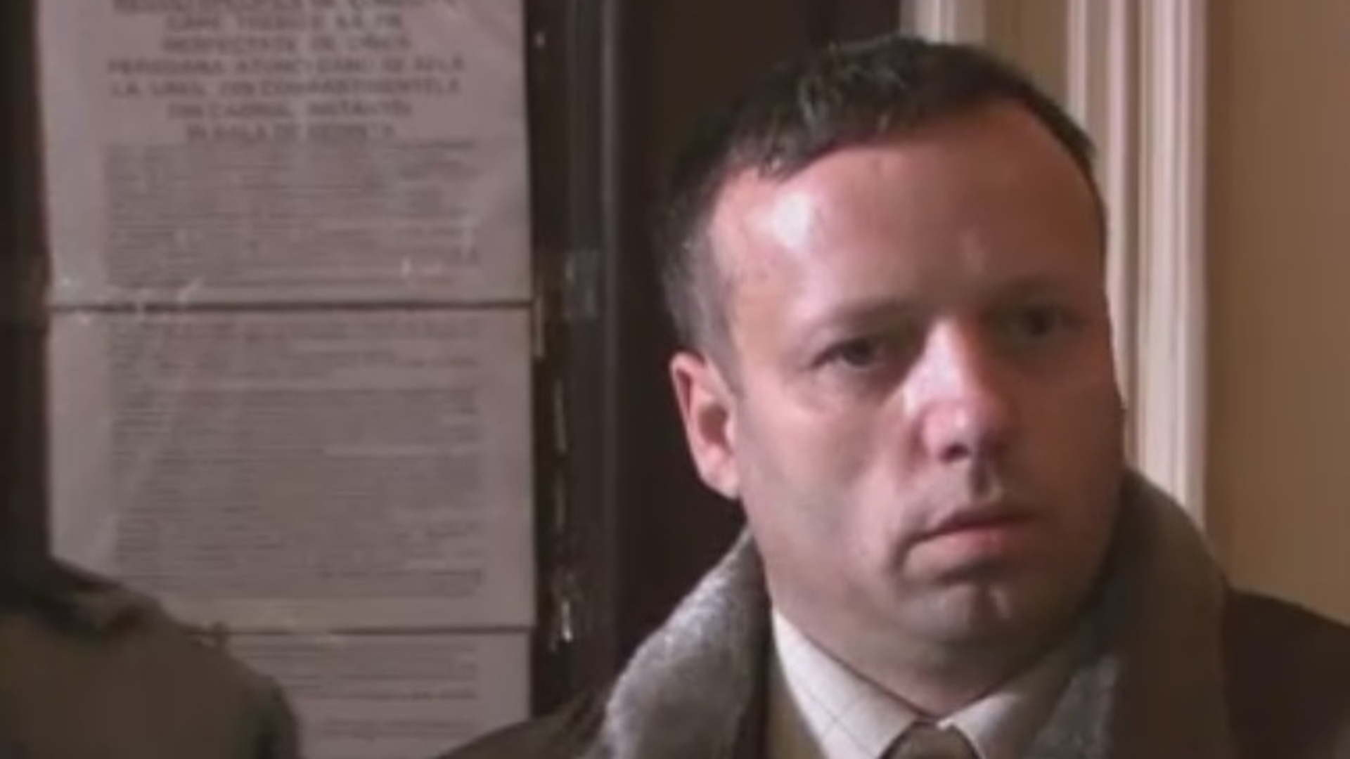 Povestea fabuloasa a celui mai cautat hacker din lume! Taximetristul Guccifer de la Arad a facut shopping pe banii agentilor FBI